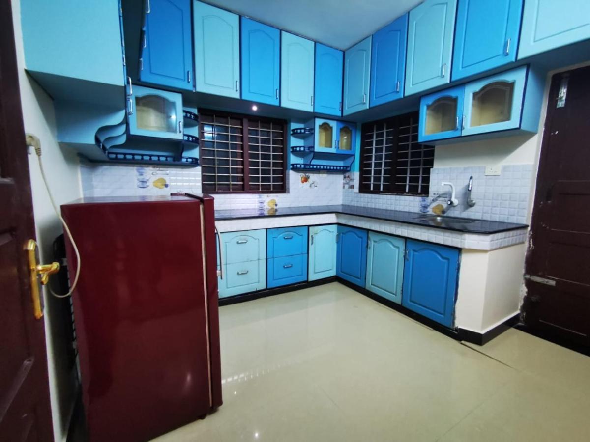 J2 Home Stay - Luxury Homes With Caravan Services Thiruvananthapuram Exterior photo
