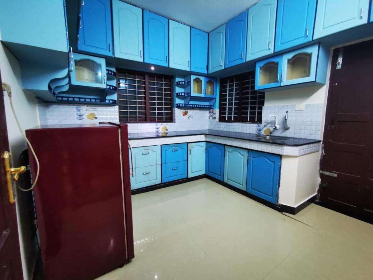 J2 Home Stay - Luxury Homes With Caravan Services Thiruvananthapuram Exterior photo