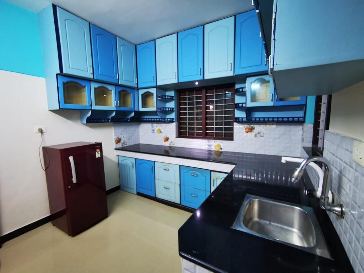 J2 Home Stay - Luxury Homes With Caravan Services Thiruvananthapuram Exterior photo