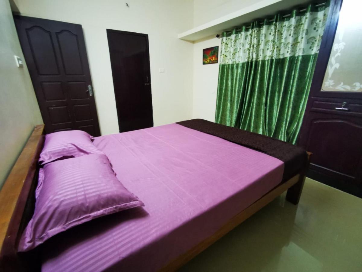 J2 Home Stay - Luxury Homes With Caravan Services Thiruvananthapuram Exterior photo