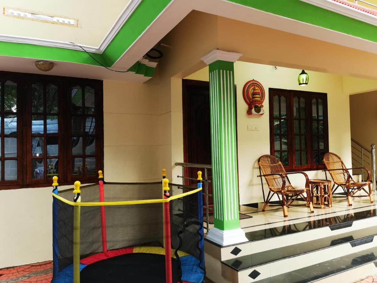 J2 Home Stay - Luxury Homes With Caravan Services Thiruvananthapuram Exterior photo